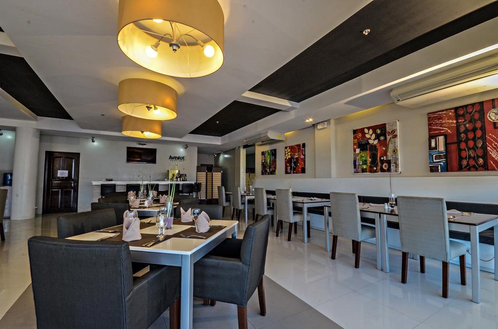 Empire Suites Hotel Puerto Princesa Ngoại thất bức ảnh
