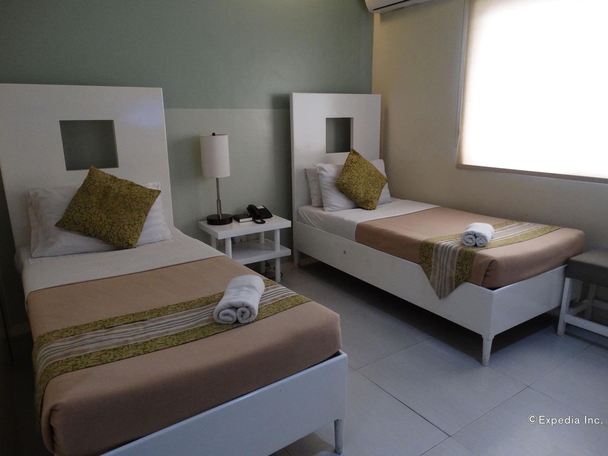 Empire Suites Hotel Puerto Princesa Ngoại thất bức ảnh
