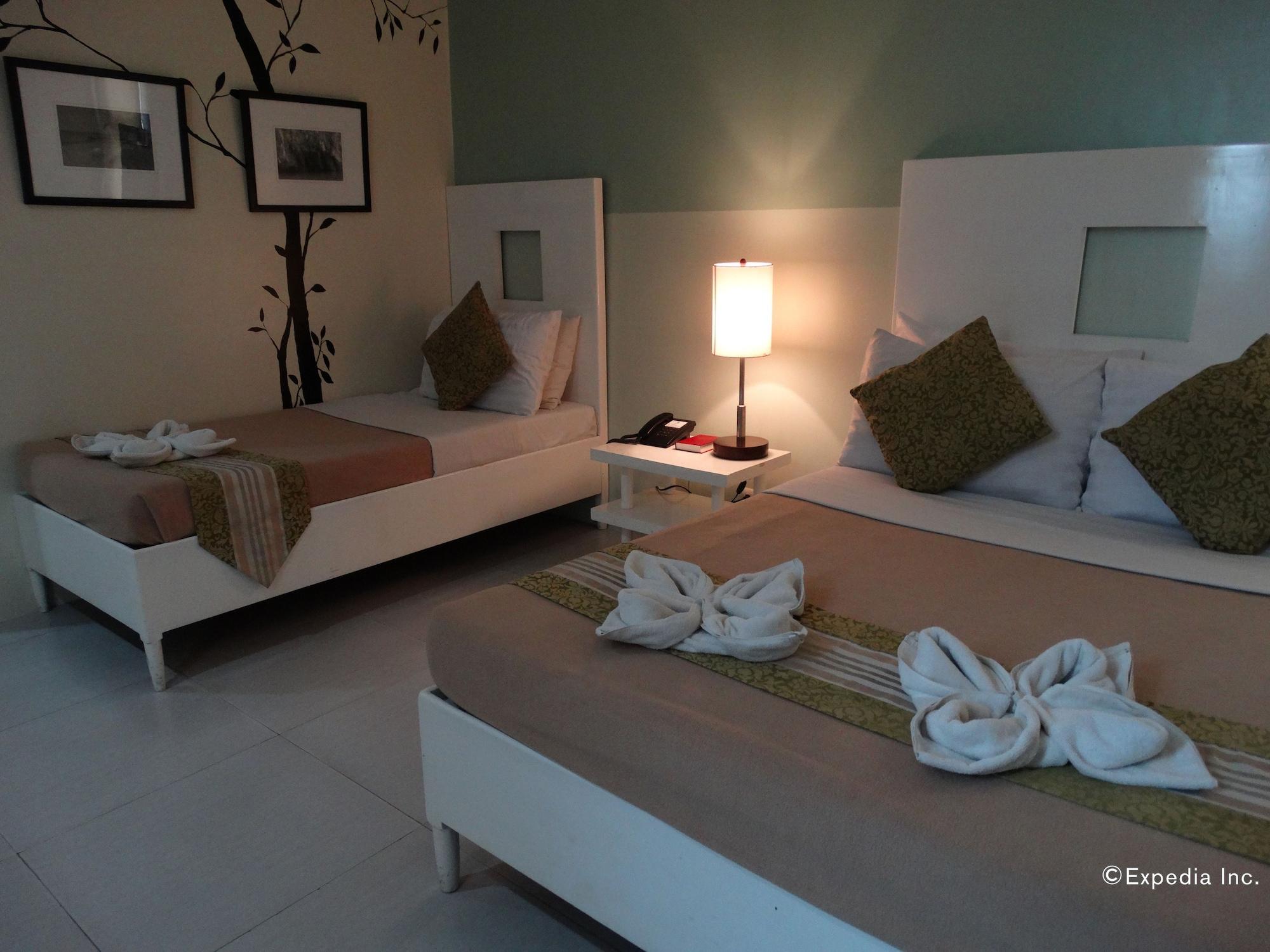 Empire Suites Hotel Puerto Princesa Ngoại thất bức ảnh